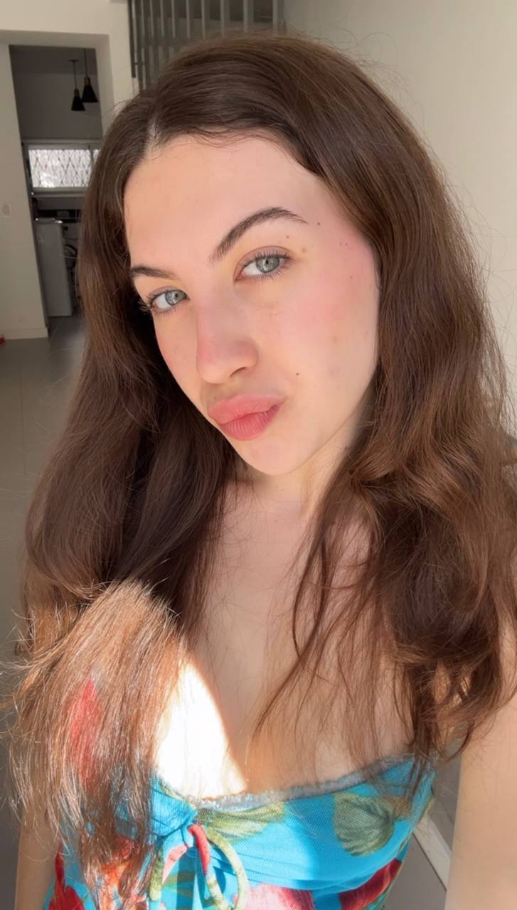 Nude girl Amber in Patna